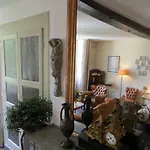 Le Bailli De Bed & Breakfast 4*